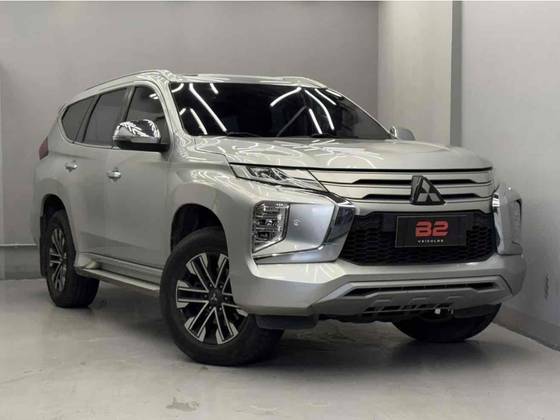 MITSUBISHI PAJERO SPORT 2.4 16V MIVEC TURBO DIESEL HPE-S AWD AUTOMÁTICO MITSUBISHI PAJERO SPORT 2.4 16V MIVEC TURBO DIESEL HPE-S AWD AUTOMÁTICO